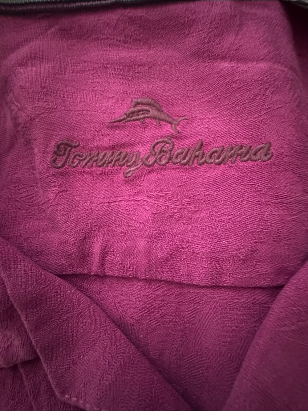 Tommy Bahama Short-Sleeve Button-Down Silk Shirt in Magenta Size XL - Picture 3 of 9